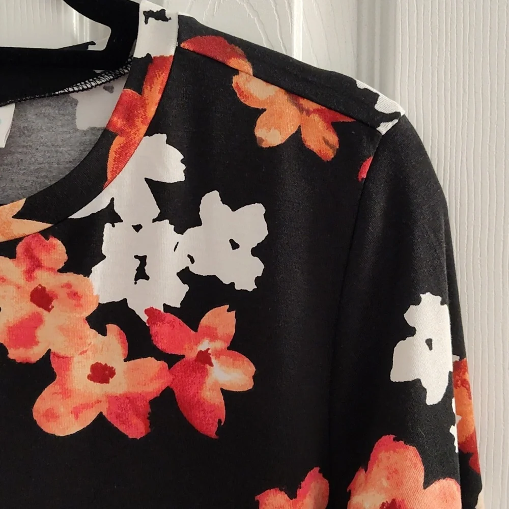 LuLaRoe Long Sleeve Top Size Medium Black With Red Orange White Floral Design - Picture 6 of 8